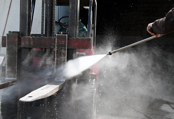 Best Sidewalk Pressure Washing  in Conway, AR